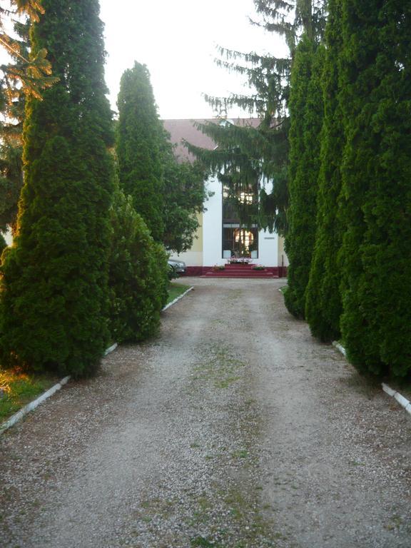 Aranyhid Hotel Balatonboglar Luaran gambar