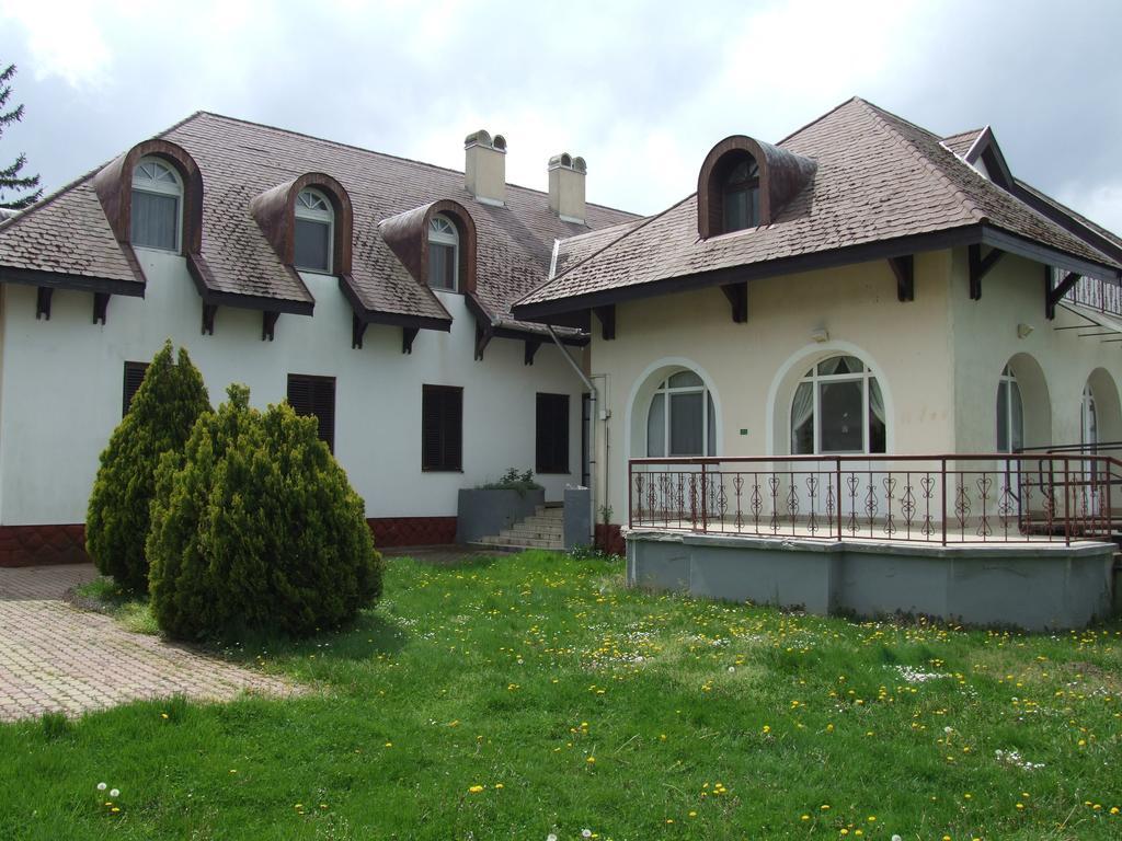 Aranyhid Hotel Balatonboglar Luaran gambar