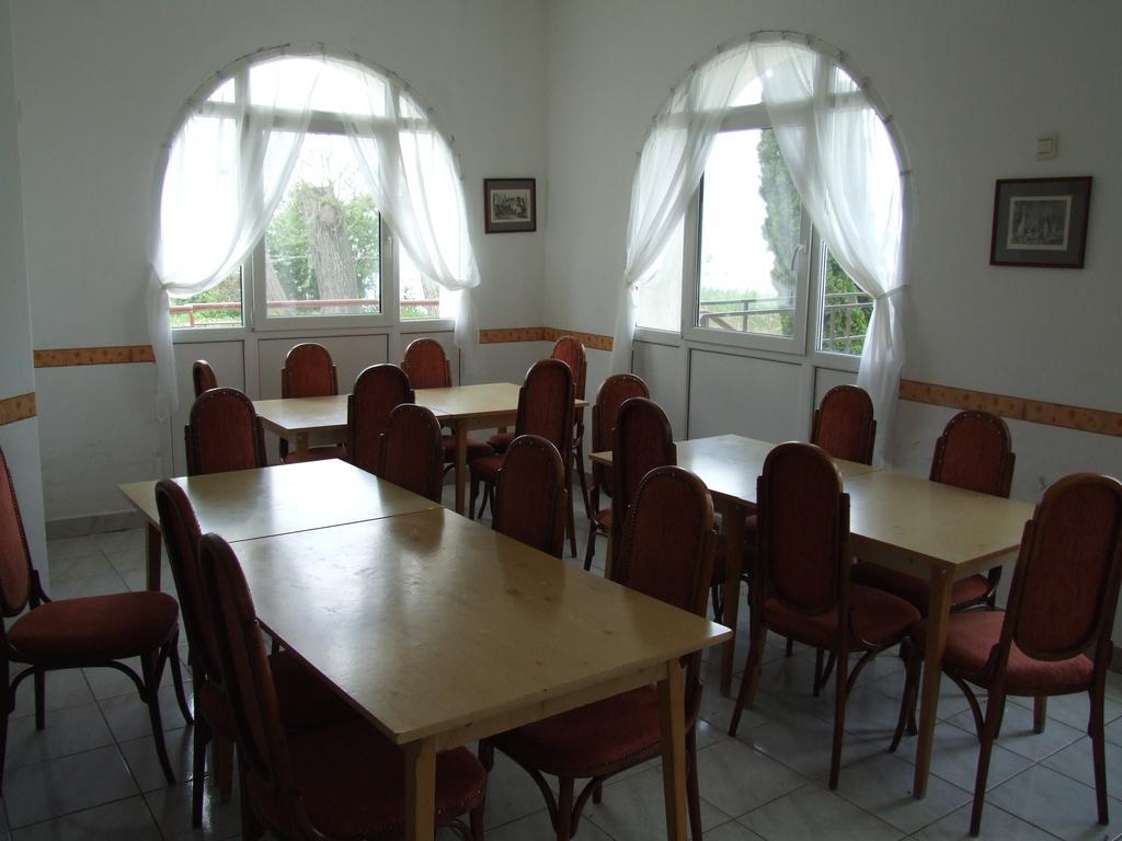 Aranyhid Hotel Balatonboglar Luaran gambar